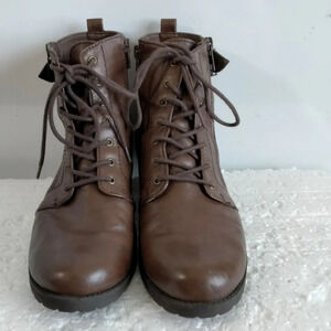 Report Womens 9 Brown boots lace up/ Side-zipper Heel 1 1/4